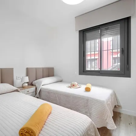 アパート Con Encanto Y Cerca De La Playa フエンヒロラ